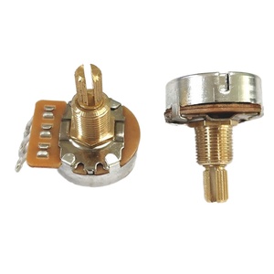 Potenciómetro Rotatorio de 24mm M8x0.75 con Eje Ranurado Moleteado de Composición de Carbono, Ajuste Superior y Terminales de Soldadura - Product Image 1