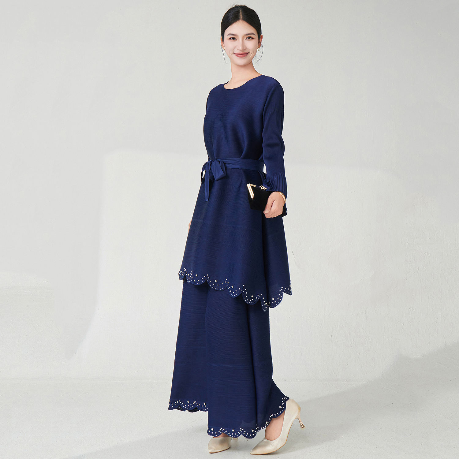 สีน้ำเงิน