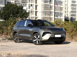 BYD Tang L DM: SUV Ibrido Plug-in/Elettrico Puro di Medie-Grandi Dimensioni, Bestseller per Uso Aziendale/Familiare, 2WD/4WD - Product Image 5