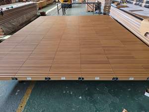 Portes <span class=keywords><strong>de</strong></span> <span class=keywords><strong>garage</strong></span> sectionnelles isolées en aluminium <span class=keywords><strong>de</strong></span> qualité supérieure, fabriquées en usine, à la mode, pour usage résidentiel - Product Image 5