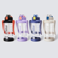 Bouteille d'eau sport avec paille et couvercle à clapet, grande poignée, 1700 ml, en PC, pour activités de plein air, boisson directe, lavable au lave-vaisselle, 60 oz/50 oz