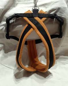 สายจูงสุนัขแบบมีซับในขนแกะ พร้อมตัวเลือกสายจูงที่เข้าชุดกัน - สีเหลืองมัสตาร์ดและสีดำ - Product Image 1