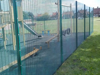 Panneau de clôture en treillis transparent haute sécurité 358, 2,4 m, galvanisé et thermolaqué, anti-escalade, anti-rongeurs, pour installations