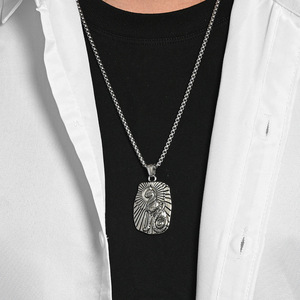 Collar de acero inoxidable con colgante temático de la diosa gata del antiguo Egipto, regalo para hombre, diseño artístico retro - Product Image 3