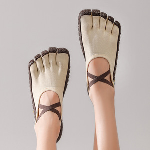 Zapatos Deportivos Golensha para Interiores, Silenciosos, con Parte Superior de Malla y Suela de Goma, para Mujer, Verano, Yoga, Baile, Entrenamiento, de Cinco Dedos - Product Image 4