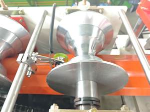 เครื่องม้วนลอนแบบฝาพับควบคุมด้วย PLC สำหรับอุตสาหกรรมกระเบื้องและการทำกระเบื้อง - Product Image 4