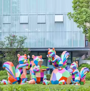 Figura animale realistica per la decorazione del prato residenziale in resina scultura geometrica moderna all'aperto scoiattolo in vetroresina - Product Image 2