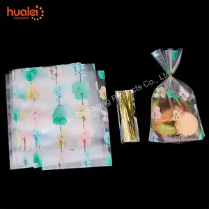 Custom Clear Christmas OPP Plastic Treat Bags with Twist Ties Cello Cellophane Treat Candy Bags for Bakery Biscuit Cookie