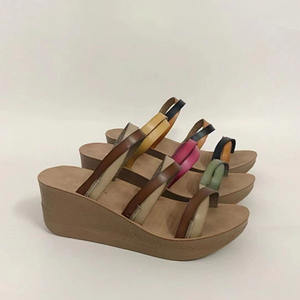 Suole della piattaforma per la produzione di scarpe sandali da donna con plateau e zeppa goffe - Product Image 3