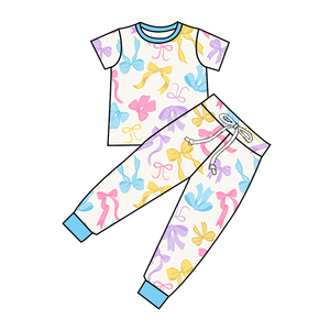 Completo Estivo per Bambine con Collo Tondo e Maniche Corte, Set Due Pezzi in Morbido Tessuto di Bambù, Abbigliamento per Bambini - Product Image 6