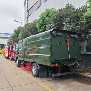 Camiones de Limpieza y Barrido de Calles con Aspiradora 4x2 Isuzu de China - Product Image 1