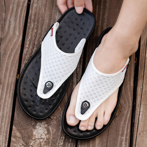 Chaussures d'extérieur d'été populaires Sandales plates décontractées en <span class=keywords><strong>cuir</strong></span> PU pour hommes Pantoufles de plage Tongs - Product Image 5