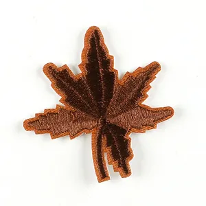 Em estoque Entrega Rápida Ferro No Remendo Bordado Maple Leaf Patches