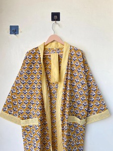 Robe de demoiselle d'honneur en coton pur, imprimé floral, col en V, longueur genoux, écologique, kimono, vêtement de nuit, robe de plage faite à la main - Product Image 4