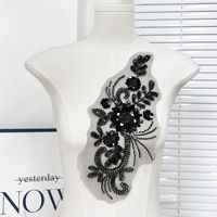Patch en dentelle de tulle brodé à la main avec perles et sequins en polyester pour accessoires de robe de mariée - Vente en gros