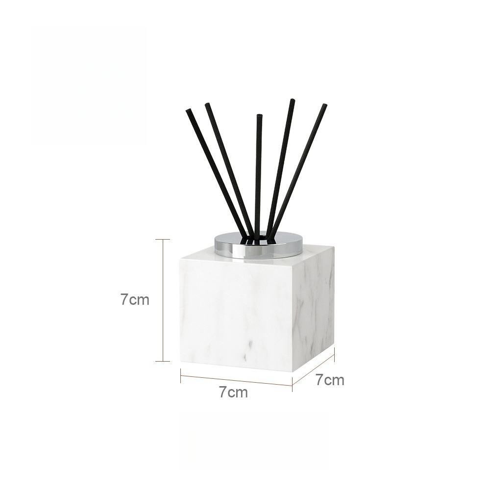 ขวดอโรมาเธอราพีทรงสี่เหลี่ยม