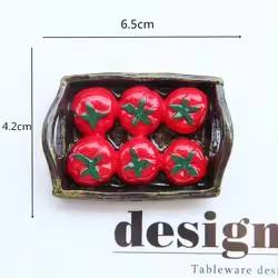 Une assiette de tomates