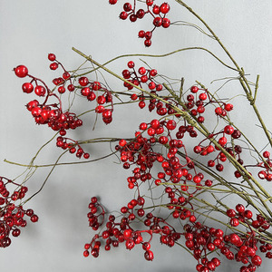 H-1023 Guirlande de fruits artificiels, branches enroulées de baies, bouquet de mariage, longue branche de baies pour décoration de Noël, fleurs rouges - Product Image 4