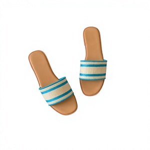 Sandales plates pour femmes MR Fashion en cuir véritable à bout ouvert, style mules, imprimé multicolore, décorées de boucles, pour l'été - Product Image 3