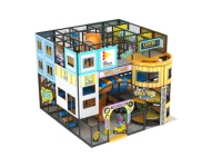 Aire de jeux intérieure sur le thème de la rue commerçante, structure de jeu souple à plusieurs niveaux, toboggan en spirale, centre de jeux commercial pour enfants