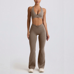 Özel Logo Halter sutyen dantelli V bel Flare tayt egzersiz 2 parça setleri kadınlar için Yoga spor seti - Product Image 2