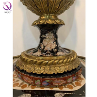 Vase à fleurs en porcelaine peint à la main sculpté en laiton de haute qualité avec poignée, style européen rétro de luxe, pour décoration d'intérieur antique