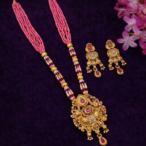 Ensemble de collier long traditionnel en argent oxydé : Bijoux ethniques en métal noir tendance pour femmes et filles - Product Image 3