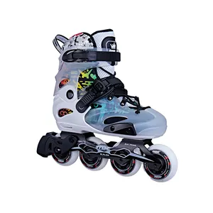 专业直列可调溜冰鞋闪光滚轴电动儿童自由式激流回旋溜冰鞋