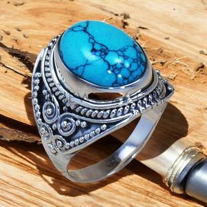 Bague en argent sterling 925 sertie d'une pierre précieuse turquoise ovale naturelle, bijoux fins faits à la main, design vintage rétro pour femmes - Product Image 1