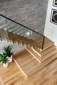 Massivholz führte Licht schwimmende Treppe unsichtbare Stahl Stringer Treppe mit gehärtetem Glas Geländer