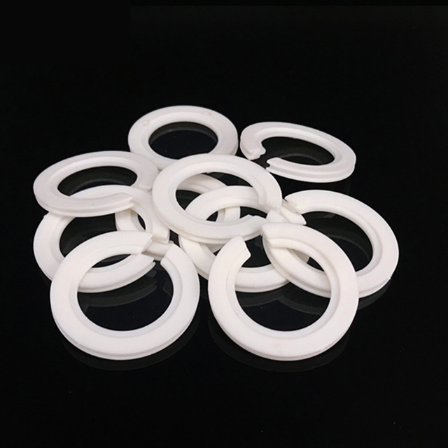 E27 to E14 Lamp Holder and Lampshade Adapter with C-Type Fixing Ring