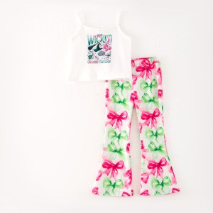 Completo estivo casual per bambine in seta organica di latte, top a balze con stampa a fiocco e <span class=keywords><strong>pantaloni</strong></span> a zampa. - Product Image 5