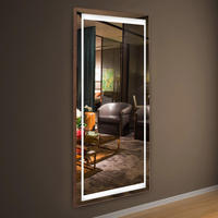 Miroir LED sur pied multifonctionnel de luxe haute définition, fabriqué en usine, vente directe, pour salons et hôtels