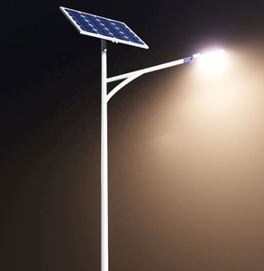 Lampadaire solaire LED haute luminosité avec batterie, garantie 5 ans, télécommande pour usage extérieur - Product Image 5