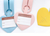Étiquettes de bagages personnalisées avec logo, en forme de cœur, en cuir PU, pour cadeaux de voyage