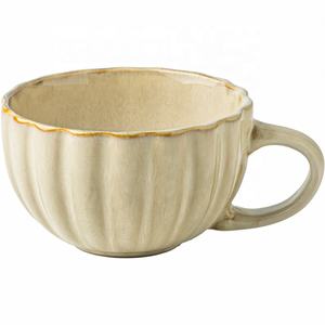 Tasse en céramique à relief vintage pour café et flocons d'avoine Design rétro moderne pour petit-déjeuner et cadeaux d'exportation transfrontalière - Product Image 1