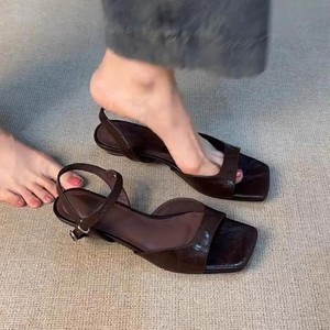 Versione mocassino retrò semplici <span class=keywords><strong>sandali</strong></span> con fibbia in morbida pelle nuove versatili scarpe romane traforate con <span class=keywords><strong>tacco</strong></span> <span class=keywords><strong>basso</strong></span> - Product Image 3