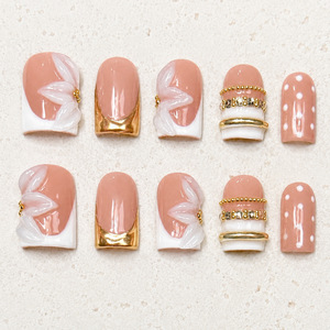 Nouvelle Arrivée Ongles Courts Carrés Faits Main à Coller, Luxe 3D Fleur Strass Colorés Réutilisables Couverture Complète <span class=keywords><strong>Faux</strong></span> Ongles pour Femmes - Product Image 6