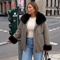 Veste parka courte d'hiver pour femmes, grande taille, avec col et poignets en fourrure, manteau bomber chaud et épais rembourré