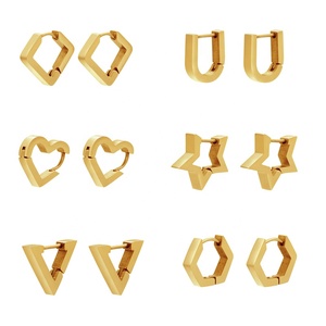 <span class=keywords><strong>Dina</strong></span> 2022 moda Hip Hop Punk Irregular Huggie pendientes corazón estrellas acero inoxidable 18K PVD chapado en oro pendientes de aro para mujer - Product Image 2