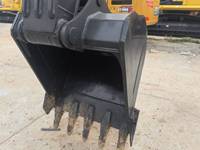 Excavatrice sur chenilles hydraulique Volvo EC140 d'occasion, modèle 2024, 14 tonnes, faible nombre d'heures, moteur en bon état, prête à l'emploi en usine