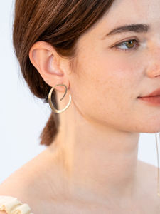 Boucles d'oreilles clous YXQ E406 en acier inoxydable, grandes boucles d'oreilles statement avec finition brossée dorée - Product Image 2