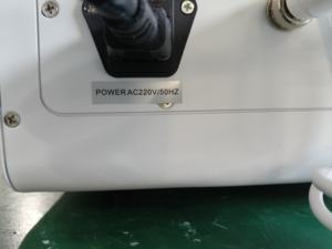 Masseur à rouleaux de bureau à trois roues, rouleau facial électrique, massage par vibration LS0955Z - Product Image 5