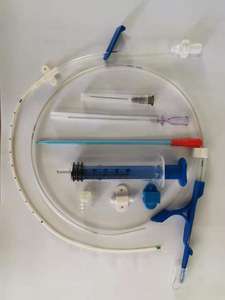 ชุดสายสวนหลอดเลือดดำส่วนกลางแบบสามทาง 7Fr / 8Fr / 9Fr CVC สำหรับผู้ใหญ่/เด็ก  ชุดสายสวนหลอดเลือดดำส่วนกลาง PU CE - Product Image 1