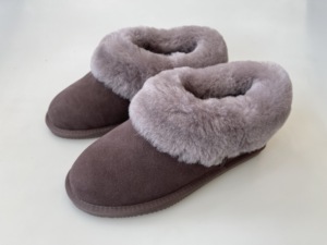ODM OEM <span class=keywords><strong>Pantoufles</strong></span> d'hiver en fourrure d'agneau pour femmes avec mousse à mémoire de forme, bottes de neige antidérapantes - Product Image 3