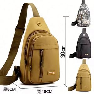 Sac bandoulière sport étanche pour homme avec trou pour écouteurs et logo personnalisé – Sac de poitrine pour homme - Product Image 5
