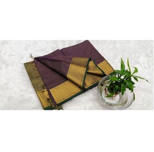 Sari Maheshwari de Algodón y Seda con Pequeños Cuadros Tradicionales, Elegante, Tejido a Mano, Diseño Étnico, para Fiestas, Bodas y Eventos - Product Image 2