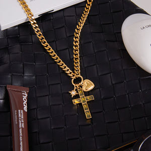 J & D 18K PVD placa de oro collar de acero inoxidable Vintage verde circón Cruz corazón estrella colgante collar - Product Image 5