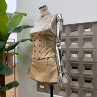 Nouvelle Collection Automne 2026 : Ensemble Jupe Mi-longue Évasée à Bretelles, Double Boutonnage, Dentelle et Détails Baleines pour Femme