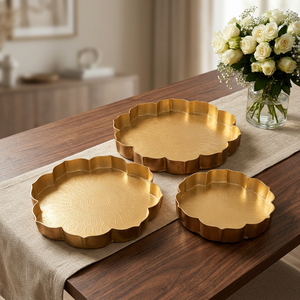 Assiettes décoratives en métal doré en forme de fleur, faites à la main, gravées, modernes, de luxe, pour mariage - Product Image 5